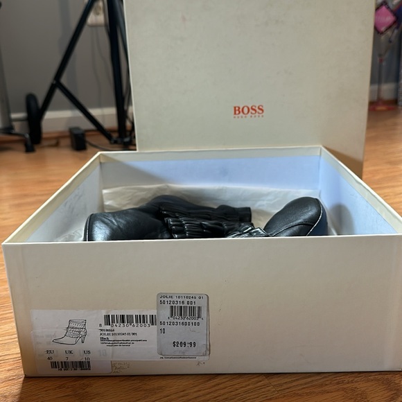 Hugo Boss Ruffle Ankle Boot - Picture 7 of 7